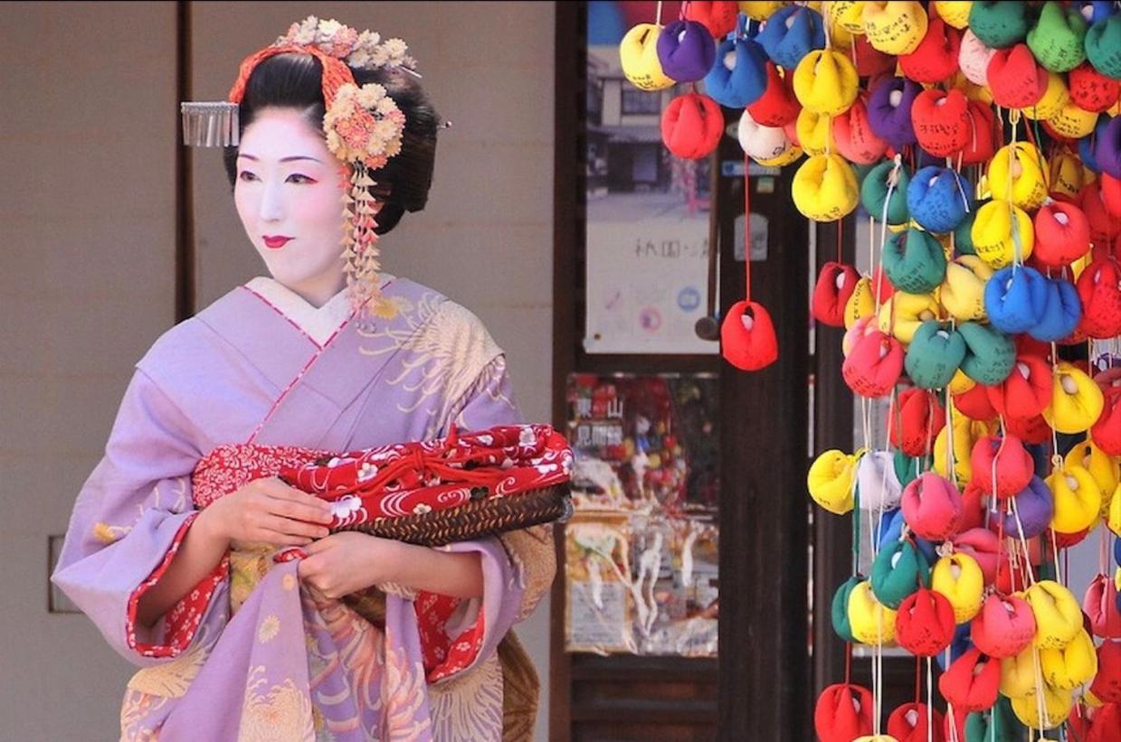 京町家の宿 三石 Kyoto Bagian luar foto